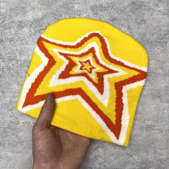 Y2k 2000s yellow star retro beanie - Picture 7 of 7